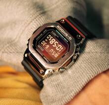 Zegarek Damski G-SHOCK Rainbow Brick Wall GM 5600RW 1ER